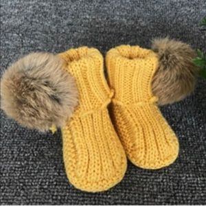 Winniefair Baby Fleece Booties.